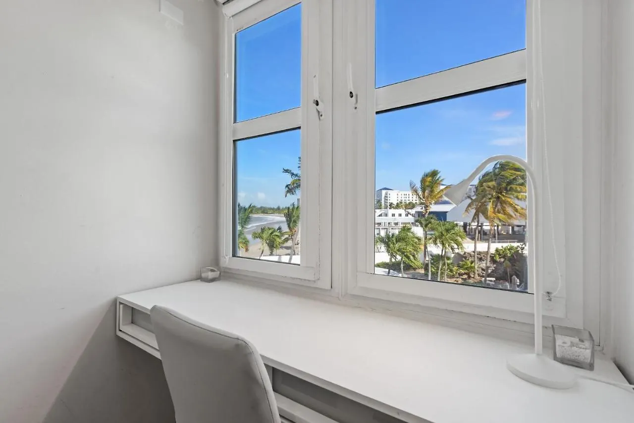 Amapola Seaside Beach Front Apartment San Juan