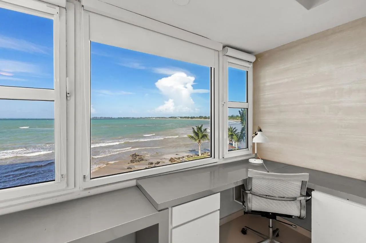 Amapola Seaside Beach Front Apartment San Juan